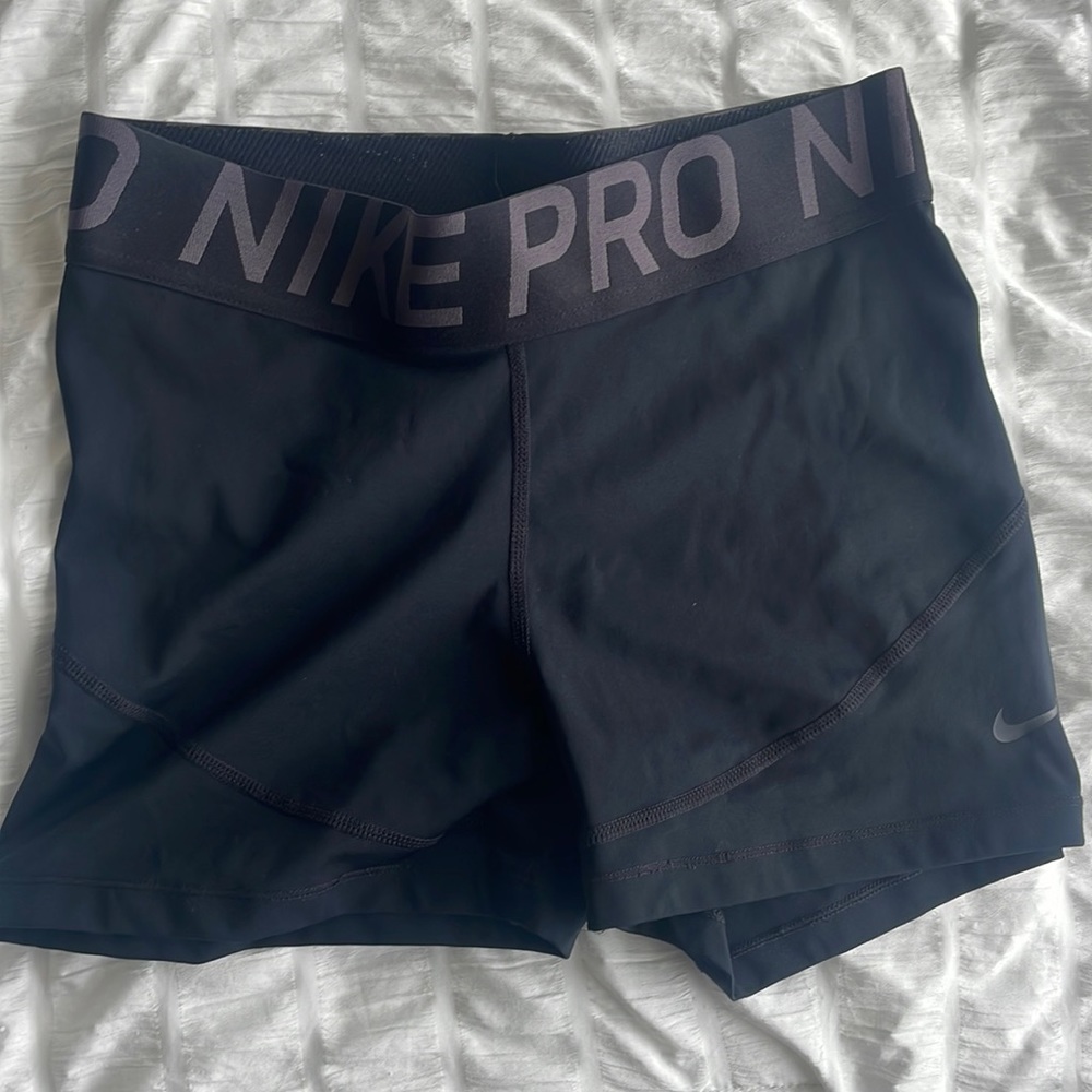 BLACK NIKE SPANDEX, WOMENS M